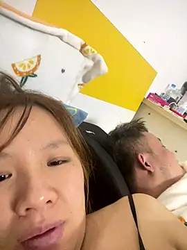 Snapshot of yiyi0316 chatting on November 2025 06:33:02 PM yiyi0316 online show from November 2025 06:33:02 PM