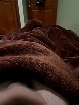 yassssst online show from November 2025 06:43:02 PM