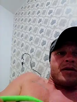 patraick online show from December 2025 12:18:01 AM