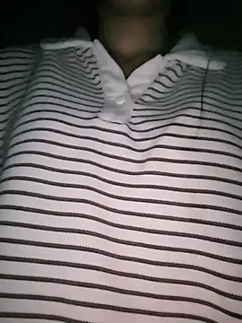 Snapshot of Lousii chatting on February 2026 02:42:01 AM Lousii online show from February 2026 02:42:01 AM