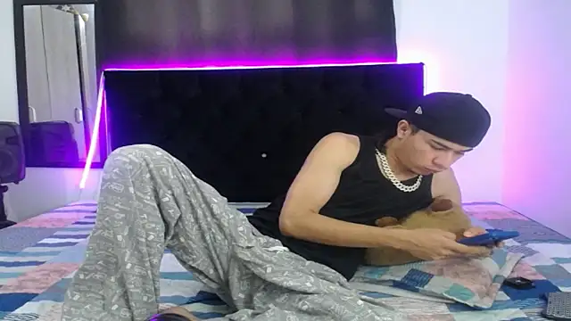 Anyelo hot1111 online show from November 2025 12:49:01 PM