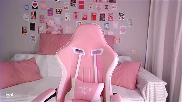 Lexi Bottom online show from March 2026 02:17:01 AM