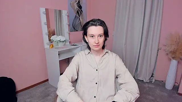 Snapshot of NenaBriand chatting on November 2025 07:31:02 AM NenaBriand online show from November 2025 07:31:02 AM