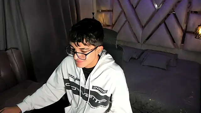 sayronvg online show from November 2025 11:43:02 AM