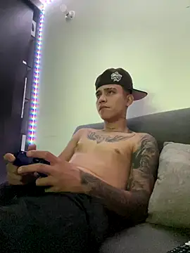 Scott hots69 online show from November 2025 05:50:02 AM