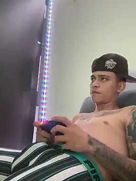 Scott hots69 online show from November 2025 03:31:02 AM