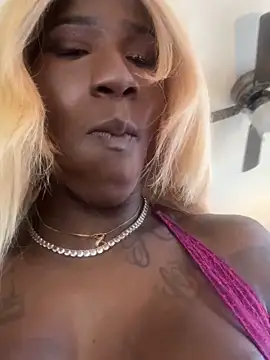 Snapshot of Motherbigbus chatting on January 2026 06:22:02 PM Motherbigbus online show from January 2026 06:22:02 PM