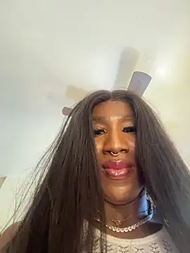 Snapshot of Motherbigbus chatting on January 2026 07:37:02 PM Motherbigbus online show from January 2026 07:37:02 PM