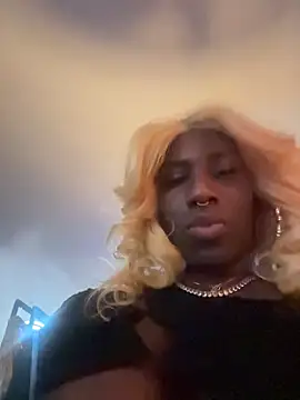 Snapshot of Motherbigbus chatting on January 2026 02:17:01 AM Motherbigbus online show from January 2026 02:17:01 AM