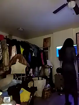 Motherbigbus online show from February 2026 12:47:02 PM