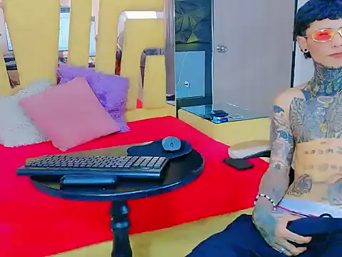 Snapshot of IsabelaANDjordan chatting on November 2025 07:47:01 PM IsabelaANDjordan online show from November 2025 07:47:01 PM