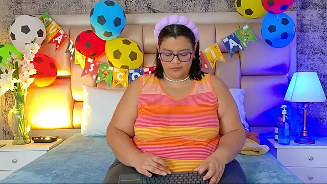 Snapshot of SelennaCooper chatting on June 2026 12:08:01 PM SelennaCooper online show from June 2026 12:08:01 PM