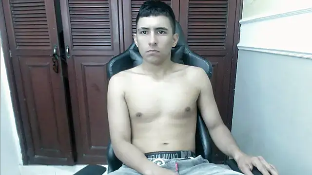 Snapshot of dannyt_hot chatting on November 2025 12:27:02 PM dannyt hot online show from November 2025 12:27:02 PM