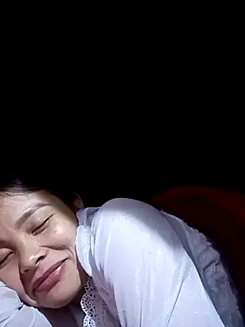 Snapshot of mon1-day chatting on November 2025 01:50:01 PM mon1-day online show from November 2025 01:50:01 PM