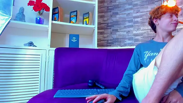 Twinkk Guy online show from November 2025 08:41:02 PM