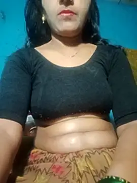 Snapshot of Sexi_soniy432 chatting on February 2026 02:47:01 PM Sexi soniy432 online show from February 2026 02:47:01 PM