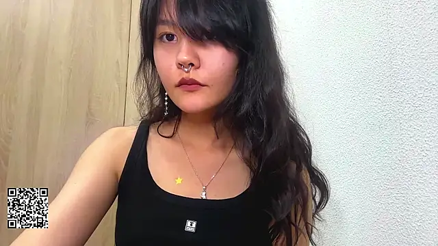 Snapshot of CucDierolf chatting on November 2025 01:10:01 PM CucDierolf online show from November 2025 01:10:01 PM