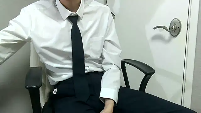 Snapshot of minhyuck001 chatting on November 2025 12:05:02 PM minhyuck001 online show from November 2025 12:05:02 PM