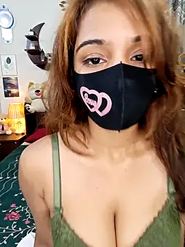 Snapshot of Sexy-Jara1 chatting on November 2025 07:35:02 PM Sexy-Jara1 online show from November 2025 07:35:02 PM