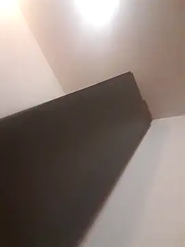 Snapshot of mi_vitor chatting on November 2025 06:01:02 PM mi vitor online show from November 2025 06:01:02 PM