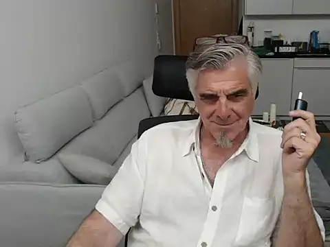 Buidapest online show from May 2026 06:21:02 AM