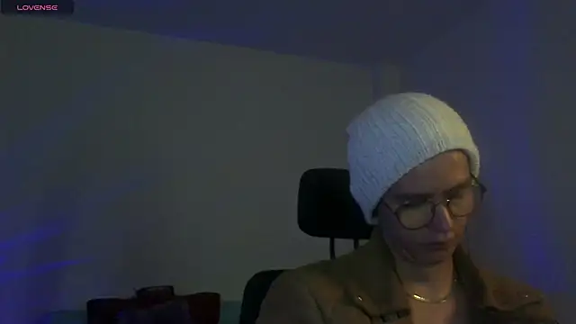 Brandon starkk online show from April 2026 08:20:02 PM