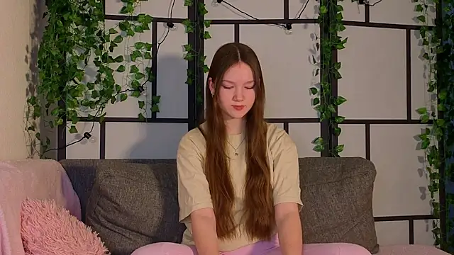 Snapshot of MelvinaEbner chatting on February 2026 08:46:01 AM MelvinaEbner online show from February 2026 08:46:01 AM