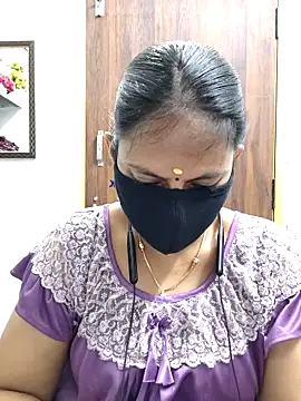 Queen-Neha online show from April 2026 12:29:02 PM