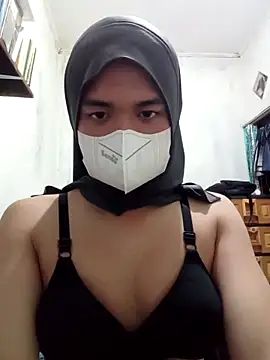 HawaWhisper online show from December 2025 04:12:02 PM