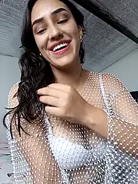 Isis Stant online show from January 2026 08:32:01 PM