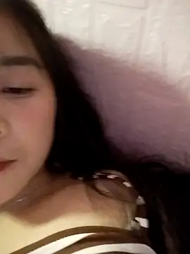 Snapshot of Baa-bee22 chatting on July 2026 06:19:02 AM Baa-bee22 online show from July 2026 06:19:02 AM