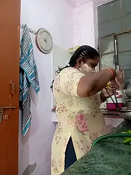 CUTE-LOVE-SWEETS online show from April 2026 03:16:01 PM