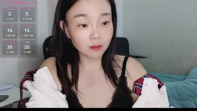 Snapshot of Aggie31 chatting on November 2025 01:36:01 PM Aggie31 online show from November 2025 01:36:01 PM