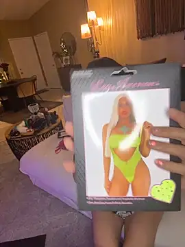 Entreprescrewers online show from December 2025 07:03:02 AM