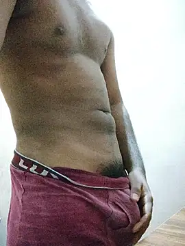 Snapshot of BhonduBaby chatting on November 2025 07:02:02 PM BhonduBaby online show from November 2025 07:02:02 PM