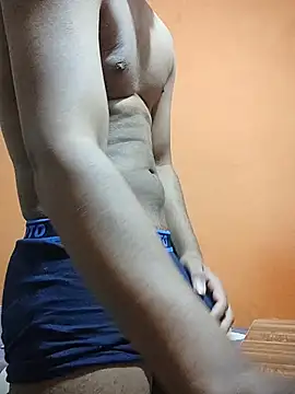 Snapshot of BhonduBaby chatting on December 2025 05:43:02 PM BhonduBaby online show from December 2025 05:43:02 PM