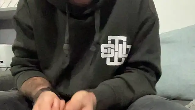 Snapshot of Noxial_Red chatting on November 2025 09:15:02 PM Noxial Red online show from November 2025 09:15:02 PM