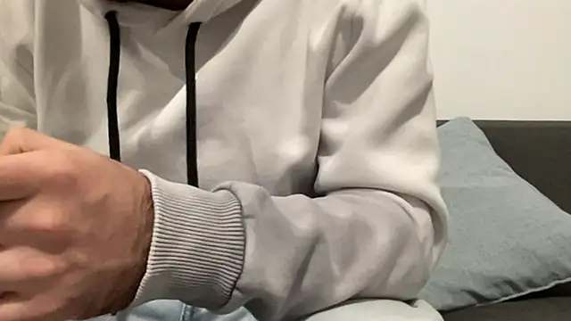 Snapshot of Noxial_Red chatting on November 2025 05:34:02 PM Noxial Red online show from November 2025 05:34:02 PM