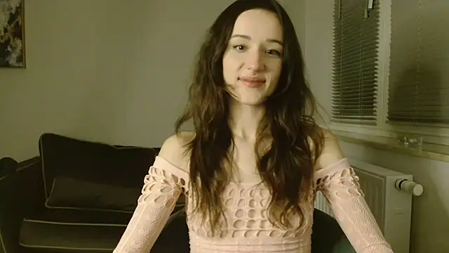 Tinybutt5368 online show from November 2025 05:57:01 PM