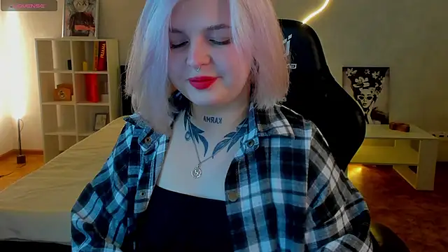 shadow  purrr online show from November 2025 01:37:02 AM