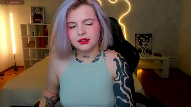 shadow  purrr online show from November 2025 01:30:02 AM