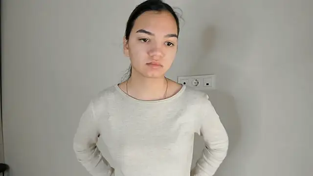 Snapshot of CoreenLuebbers chatting on November 2025 06:38:02 AM CoreenLuebbers online show from November 2025 06:38:02 AM