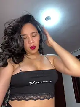 Esmerald 1111 online show from January 2026 03:05:02 PM