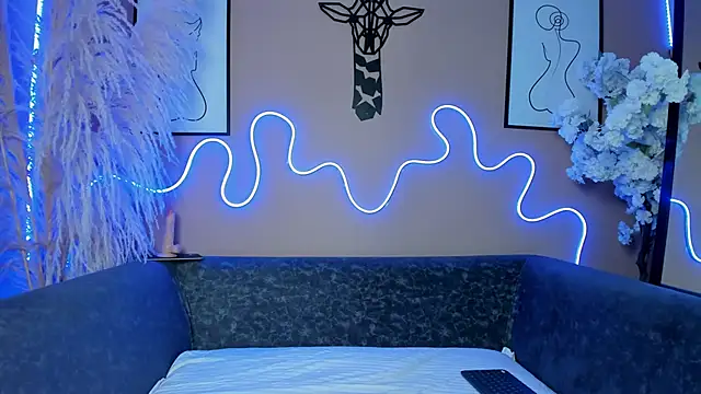 ella evans  online show from November 2025 12:16:02 PM