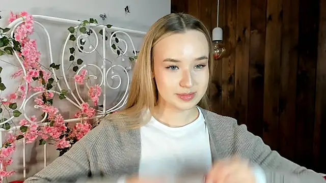 KristleKirst online show from November 2025 03:05:02 PM