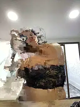 Snapshot of Soffiegrey chatting on November 2025 09:47:02 PM Soffiegrey online show from November 2025 09:47:02 PM