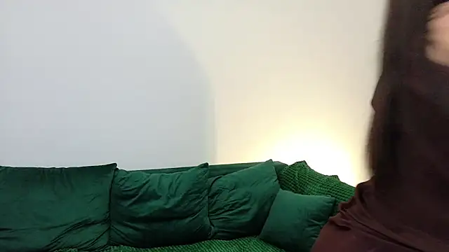 Layladesire online show from November 2025 04:22:02 AM