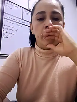 Snapshot of Sex_Annie chatting on April 2026 04:19:01 AM Sex Annie online show from April 2026 04:19:01 AM