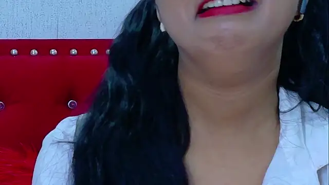 LeahSole online show from November 2025 03:40:01 AM