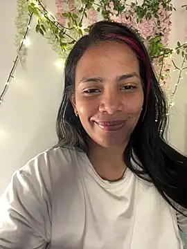 ArielleMillerr- online show from July 2026 05:39:02 PM